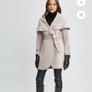 Tahari shawl coat size M